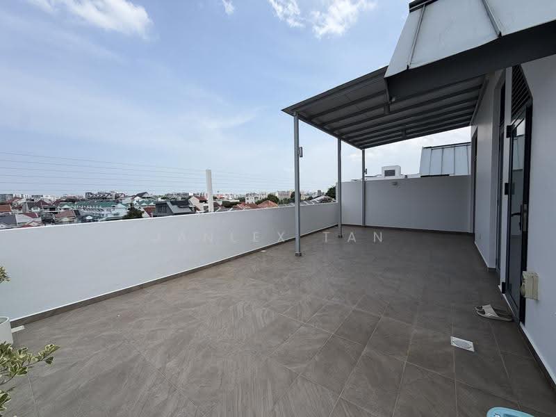 D'hiro@Hillside, 61 Hillside Drive, Hougang / Punggol / Sengkang, 3 Bedrooms, 1,819 sqft, Condominium For Sale, by Janlex Tan, 500243046 - Exterior - PropertyGuru.com.sg