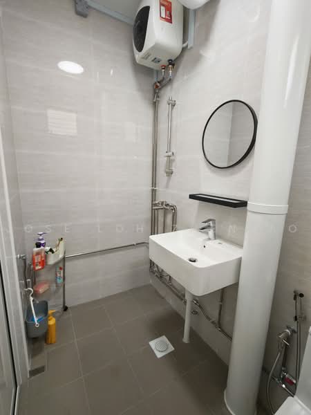 540 Serangoon North Avenue 4, 540 Serangoon North Avenue 4, Hougang / Punggol / Sengkang, 3 Bedrooms, 1,119 sqft, HDB Flat For Sale, by Jose Loh Zhenhao, 500243054 - Bathroom - PropertyGuru.com.sg