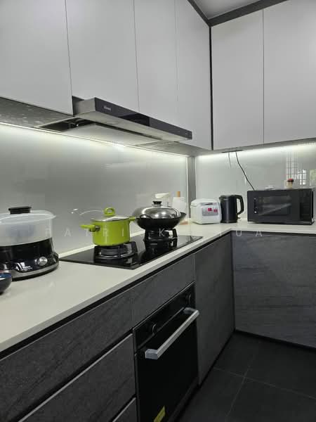 28 Cassia Crescent, 28 Cassia Crescent, 3 Bedrooms, 1,109 sqft, HDB Flat For Sale, by Patrick Chua, 500243059 - Kitchen - PropertyGuru.com.sg