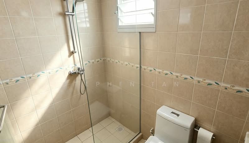 201C Punggol Field, 201C Punggol Field, Hougang / Punggol / Sengkang, 3 Bedrooms, 1,184 sqft, HDB Flat For Rent, by Stephen Tan, 500243068 - Bathroom - PropertyGuru.com.sg