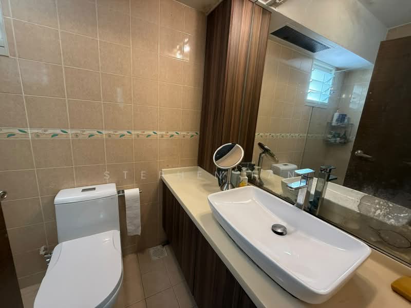 201C Punggol Field, 201C Punggol Field, Hougang / Punggol / Sengkang, 3 Bedrooms, 1,184 sqft, HDB Flat For Rent, by Stephen Tan, 500243068 - Bathroom - PropertyGuru.com.sg