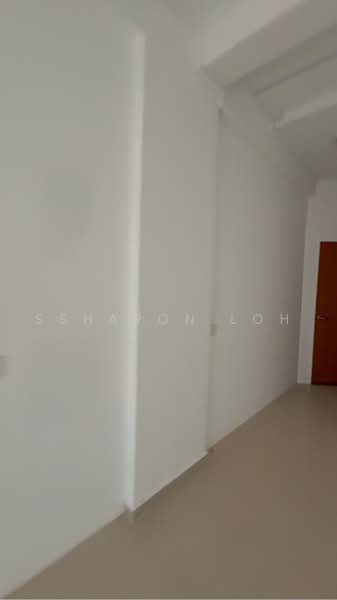107 Jalan Bukit Merah, 107 107, Alexandra / Commonwealth, 320 sqft, Shop / Shophouse For Rent, by Ssharon Loh, 500243072 - CommercialGuru.com.sg