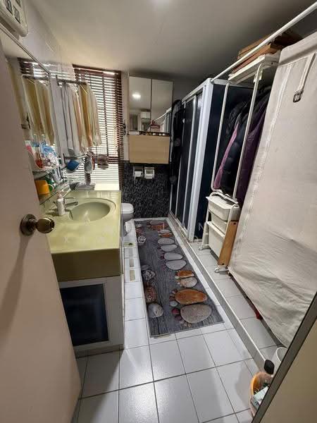 The Tanamera, 1 Tanah Merah Kechil Road, Bedok / Upper East Coast, 3 Bedrooms, 1,518 sqft, Condominium For Sale, by Ng Jun Xiang (Daryl), 500243077 - Bathroom - PropertyGuru.com.sg