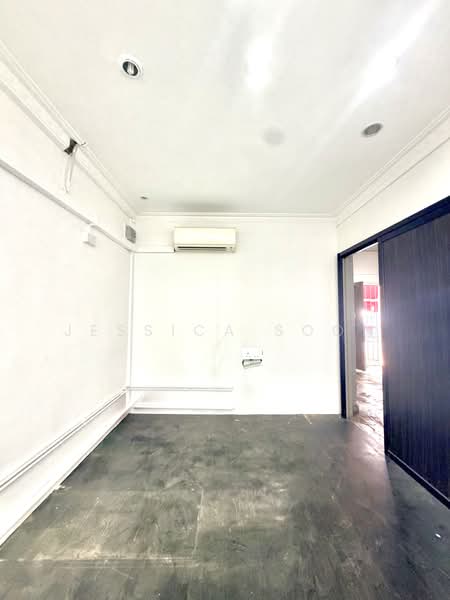 Yishun, , 300 sqft, Shop / Shophouse For Rent, by Jessica Soon, 500243079 - CommercialGuru.com.sg