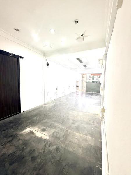 Yishun, , 300 sqft, Shop / Shophouse For Rent, by Jessica Soon, 500243079 - Interior - CommercialGuru.com.sg