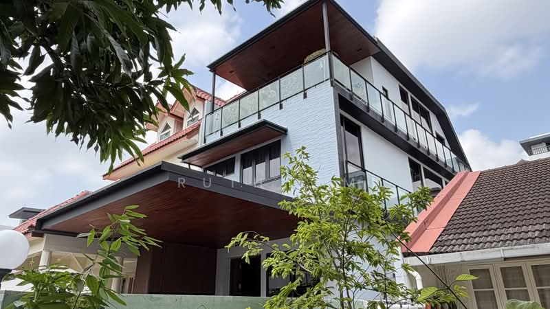 Serangoon gardens estate, , 5 Bedrooms, 5,500 sqft, Semi-Detached House For Sale, by Ruth Lim, 500243083 - Exterior - PropertyGuru.com.sg