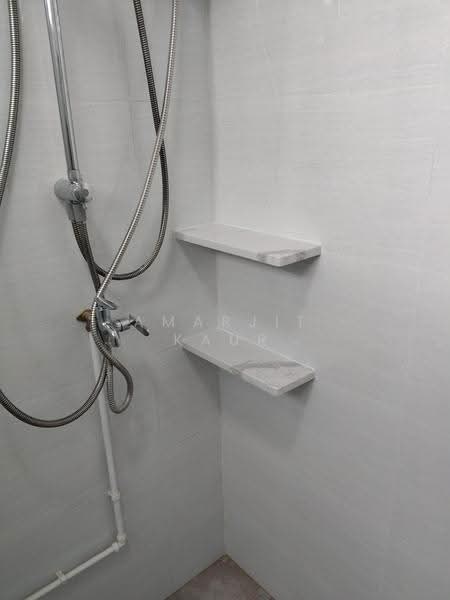 415 Saujana Road, 415 Saujana Road, Dairy Farm / Bukit Panjang / Choa Chu Kang, Room Rental, 200 sqft, HDB Flat For Rent, by Amarjit Kaur, 500243092 - Bathroom - PropertyGuru.com.sg