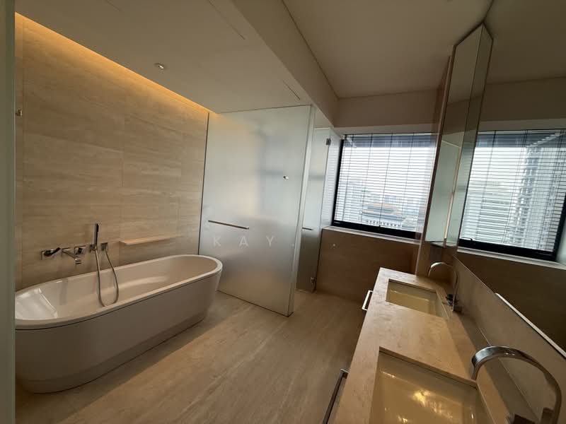 Hana, 8 Tomlinson Road, 4 Bedrooms, 3,531 sqft, Apartment For Rent, by Kay. ., 500243101 - Bathroom - PropertyGuru.com.sg
