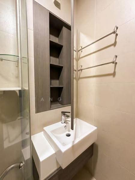Midtown Residences, 1189 Upper Serangoon Road, Studio, 452 sqft, Condominium For Sale, by Wang Jing, 500243106 - Bathroom - PropertyGuru.com.sg