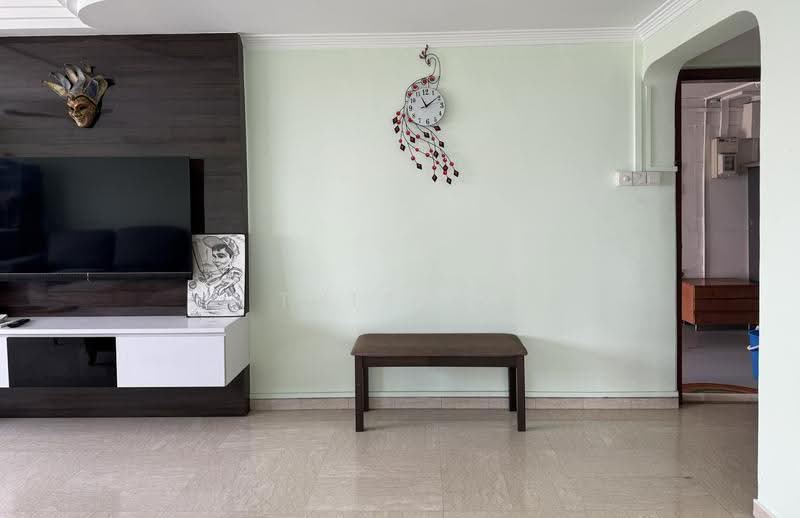227 Jurong East Street 21, 227 Jurong East Street 21, Boon Lay / Jurong / Tuas, 3 Bedrooms, 1,291 sqft, HDB Flat For Sale, by Thiru P, 500243120 - Living Room - PropertyGuru.com.sg