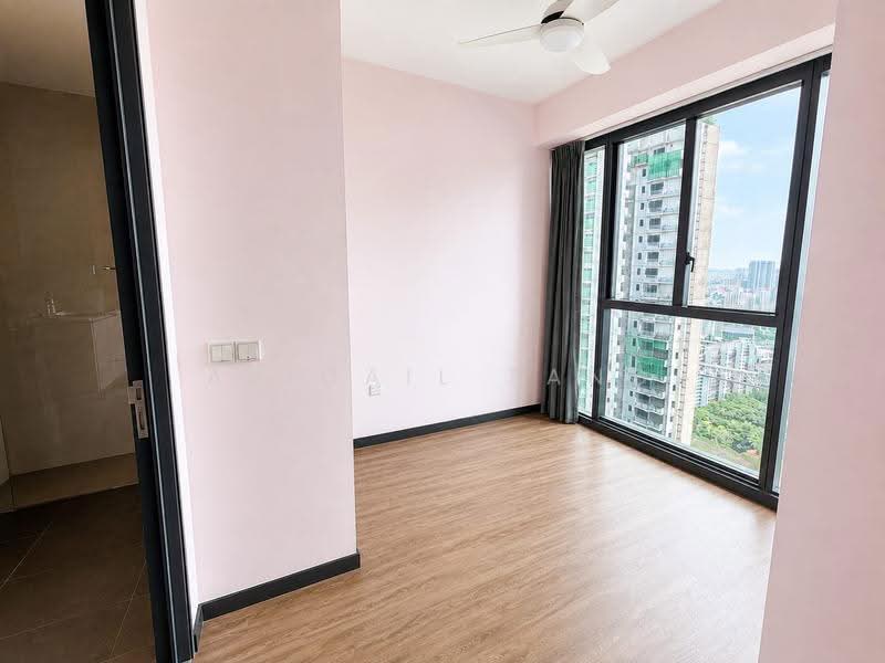 Gem Residences, , 2 Bedrooms, 678 sqft, Condominium For Rent, by Abigail Tang, 500243128 - Bedroom - PropertyGuru.com.sg