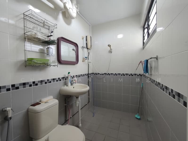 53 Lengkok Bahru, 53 Lengkok Bahru, 3 Bedrooms, 1,313 sqft, HDB Flat For Sale, by Chee Sian Lim 林志祥, 500243131 - Bathroom - PropertyGuru.com.sg