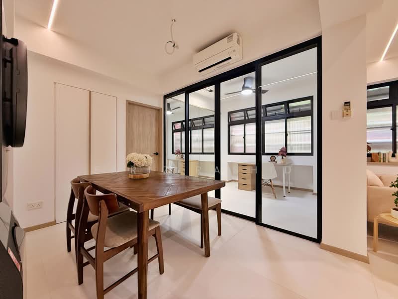 716 Tampines Street 71, 716 Tampines Street 71, 2 Bedrooms, 800 sqft, HDB Flat For Rent, by Fariz Rashid, 500243132 - Dining Room - PropertyGuru.com.sg