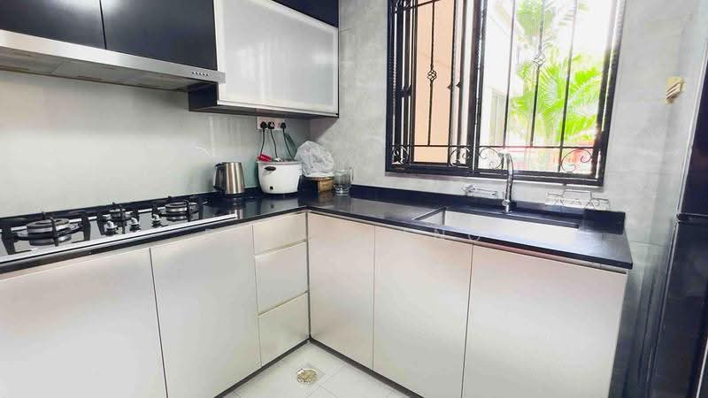 The Mayfair, 7 Jurong East Street 32, Boon Lay / Jurong / Tuas, 3 Bedrooms, 1,184 sqft, Condominium For Sale, by Don Cheng, 500243138 - Kitchen - PropertyGuru.com.sg