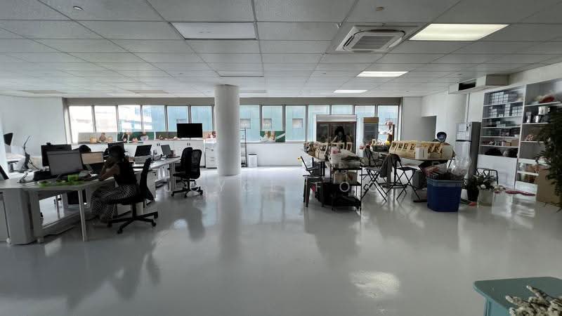 New Century, New Industrial Road, Hougang / Punggol / Sengkang, 2,600 sqft, Light Industrial (B1) For Rent, by Joyce Foo, 500243143 - Interior - CommercialGuru.com.sg