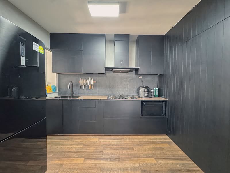 229A Sumang Lane, 229A Sumang Lane, 3 Bedrooms, 1,001 sqft, HDB Flat For Sale, by Eunice Chye, 500243148 - Kitchen - PropertyGuru.com.sg