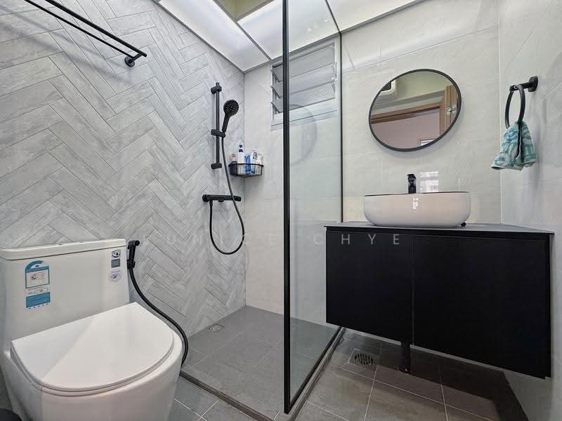 229A Sumang Lane, 229A Sumang Lane, 3 Bedrooms, 1,001 sqft, HDB Flat For Sale, by Eunice Chye, 500243148 - Bathroom - PropertyGuru.com.sg