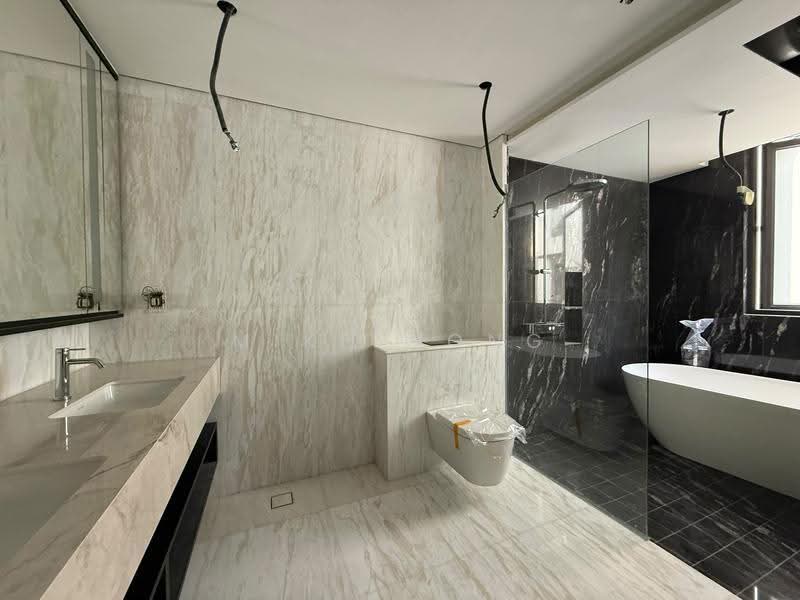 Watten Estate Road, Watten Estate, 6 Bedrooms, 8,264 sqft, Bungalow House For Sale, by Mike Wong, 500243152 - Bathroom - PropertyGuru.com.sg