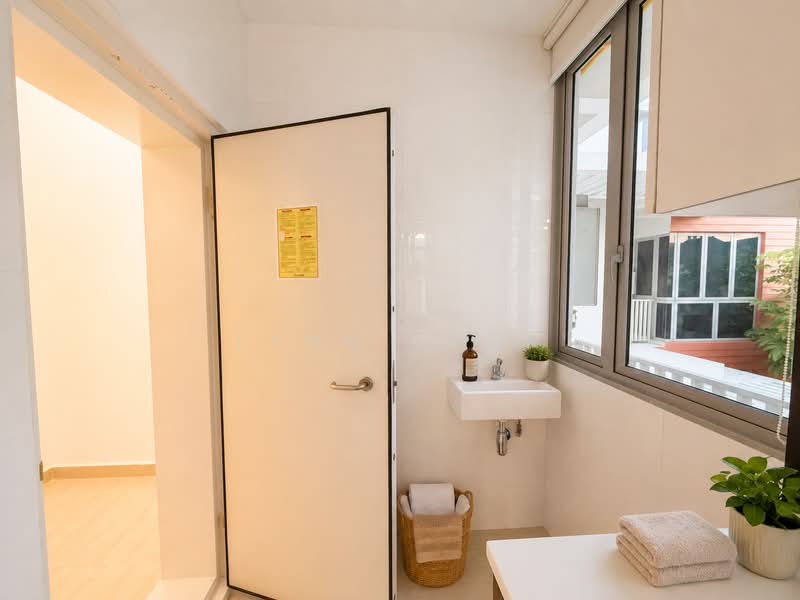 Woodhaven, 77 Woodgrove Avenue, 3 Bedrooms, 1,119 sqft, Condominium For Sale, by Lynn Chen, 500243153 - Interior - PropertyGuru.com.sg