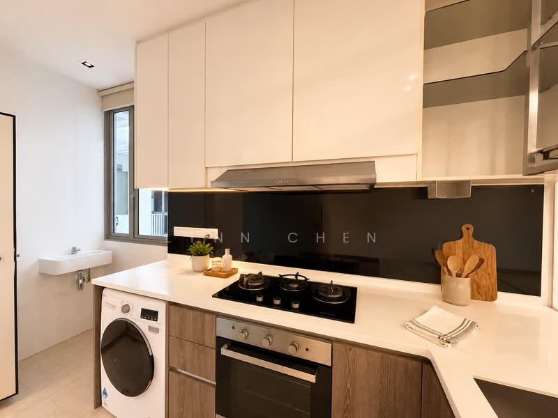 Woodhaven, 77 Woodgrove Avenue, 3 Bedrooms, 1,119 sqft, Condominium For Sale, by Lynn Chen, 500243153 - Kitchen - PropertyGuru.com.sg