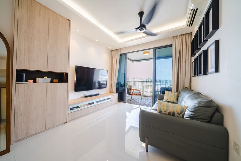 Wandervale, 365 Choa Chu Kang Avenue 3, 3 Bedrooms, 1,098 sqft, Condominium For Sale, by Ong Yu Rong, 500243155 - Living Room - PropertyGuru.com.sg