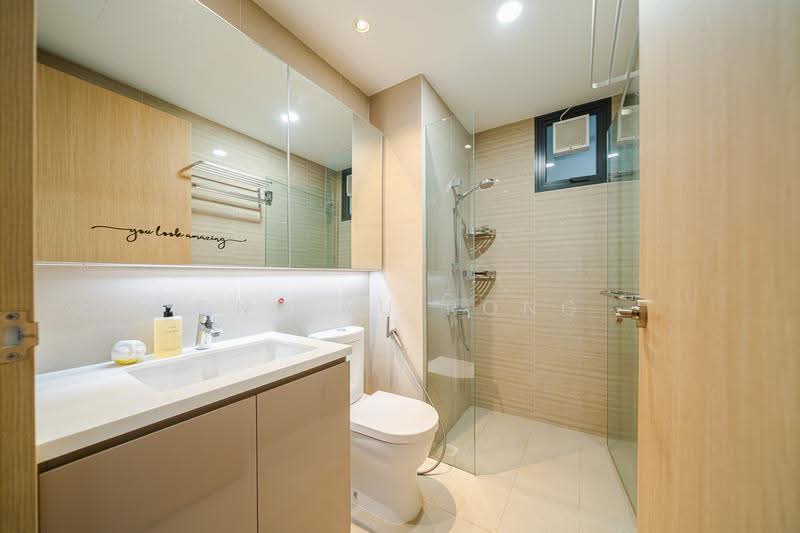 Wandervale, 365 Choa Chu Kang Avenue 3, 3 Bedrooms, 1,098 sqft, Condominium For Sale, by Ong Yu Rong, 500243155 - Bathroom - PropertyGuru.com.sg