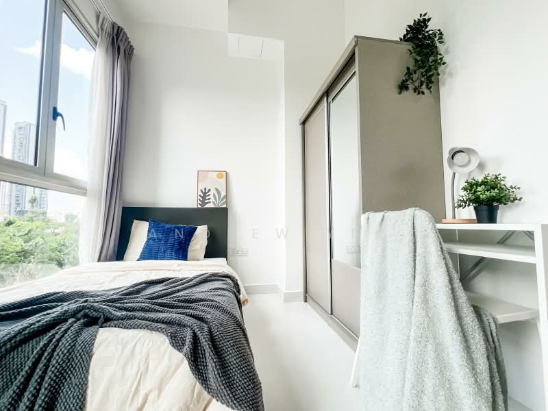 NEWest, 3 West Coast Drive, Room Rental, 80 sqft, Apartment For Rent, by Andrew Yek, 500243159 - Bedroom - PropertyGuru.com.sg