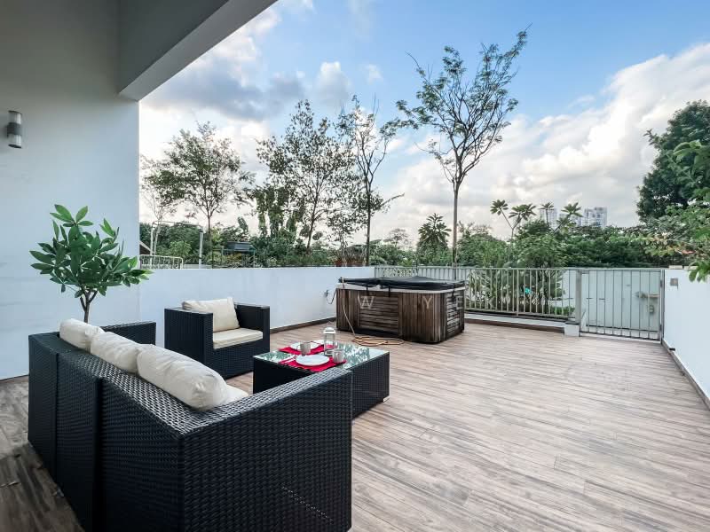 NEWest, 3 West Coast Drive, Room Rental, 80 sqft, Apartment For Rent, by Andrew Yek, 500243159 - Balcony - PropertyGuru.com.sg