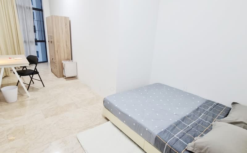 Parc Oasis, 35 Jurong East Avenue 1, Room Rental, 120 sqft, Condominium For Rent, by Charlotte Lin, 500243160 - Bedroom - PropertyGuru.com.sg