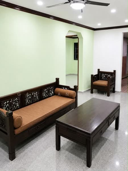 327 Hougang Avenue 5, 327 Hougang Avenue 5, 2 Bedrooms, 721 sqft, HDB Flat For Sale, by Ganesan Nesh, 500243162 - Living Room - PropertyGuru.com.sg