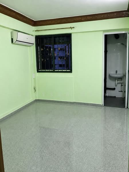 327 Hougang Avenue 5, 327 Hougang Avenue 5, 2 Bedrooms, 721 sqft, HDB Flat For Sale, by Ganesan Nesh, 500243162 - Interior - PropertyGuru.com.sg