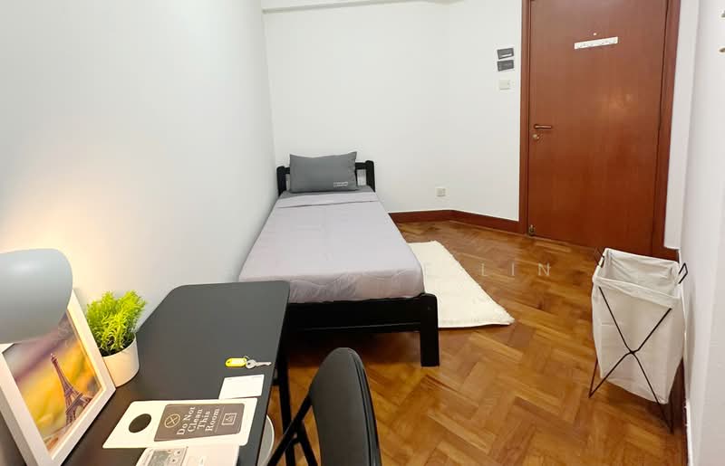 Parc Oasis, 35 Jurong East Avenue 1, Room Rental, 120 sqft, Condominium For Rent, by Charlotte Lin, 500243165 - Bedroom - PropertyGuru.com.sg
