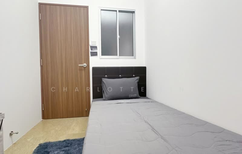 Parc Oasis, 35 Jurong East Avenue 1, Room Rental, 100 sqft, Condominium For Rent, by Charlotte Lin, 500243170 - Bedroom - PropertyGuru.com.sg