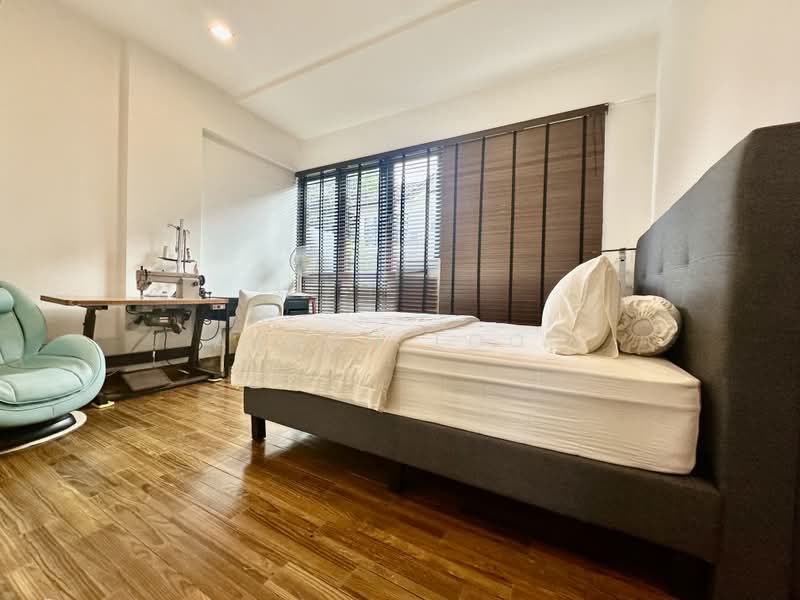 Jalan Kayu Estate, Jalan Tari Zapin, 5 Bedrooms, 3,000 sqft, Terraced House For Sale, by Aaron Loon, 500243173 - Bedroom - PropertyGuru.com.sg