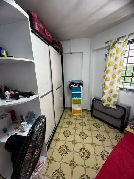 105 Bukit Purmei Road, 105 Bukit Purmei Road, 2 Bedrooms, 721 sqft, HDB Flat For Rent, by Lucas Wang, 500243176 - Bedroom - PropertyGuru.com.sg