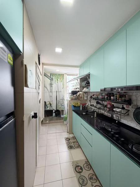 Canberra Residences, 513 Canberra Drive, Sembawang / Yishun, 4 Bedrooms, 1,528 sqft, Condominium For Sale, by Alex Deven, 500243177 - Kitchen - PropertyGuru.com.sg
