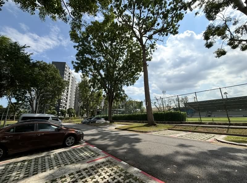 816 Yishun Street 81, 816 Yishun Street 81, 3 Bedrooms, 1,109 sqft, HDB Flat For Sale, by Sumiah Buang, 500243179 - Exterior - PropertyGuru.com.sg
