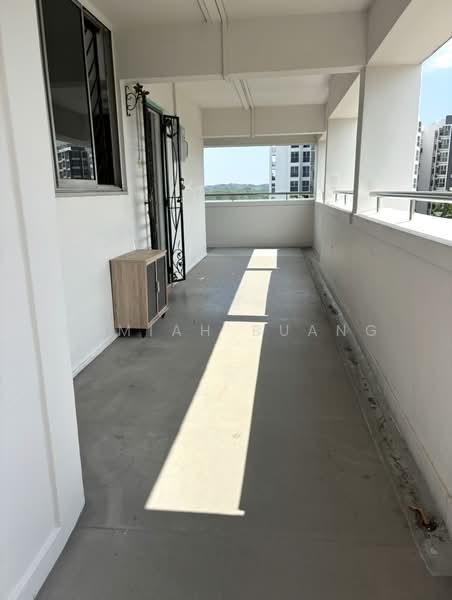 816 Yishun Street 81, 816 Yishun Street 81, 3 Bedrooms, 1,109 sqft, HDB Flat For Sale, by Sumiah Buang, 500243179 - Balcony - PropertyGuru.com.sg
