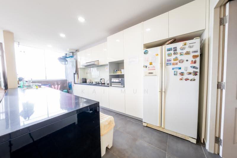 Sherwood Towers, 3 Jalan Anak Bukit, 3 Bedrooms, 1,518 sqft, Apartment For Sale, by Kai Mun, 500243194 - Kitchen - PropertyGuru.com.sg