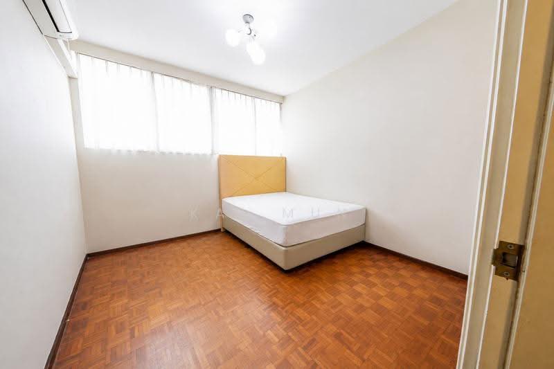 Sherwood Towers, 3 Jalan Anak Bukit, 3 Bedrooms, 1,518 sqft, Apartment For Sale, by Kai Mun, 500243194 - Bedroom - PropertyGuru.com.sg