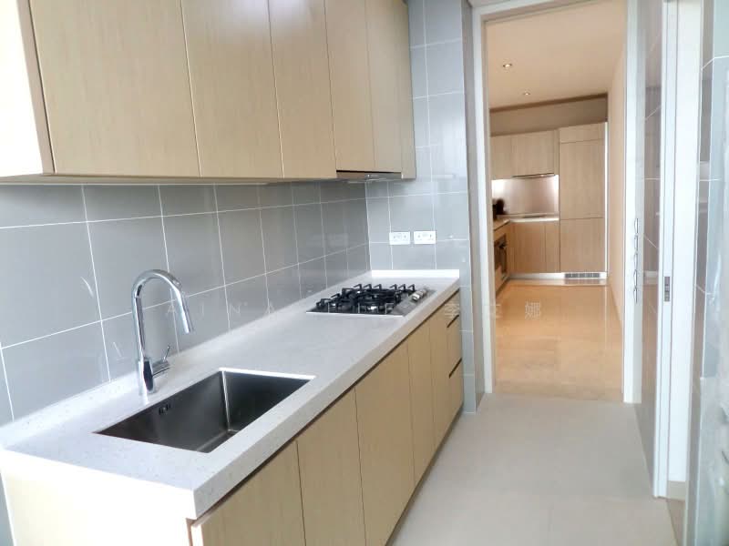 Premium 3 Bedroom, Seamlessly Connected to Bugis MRT, Beach Road / Bugis / Rochor, 3 Bedrooms, 1,722 sqft, Condominium For Sale, by Aina Lie 李艾娜, 500243197 - Kitchen - PropertyGuru.com.sg