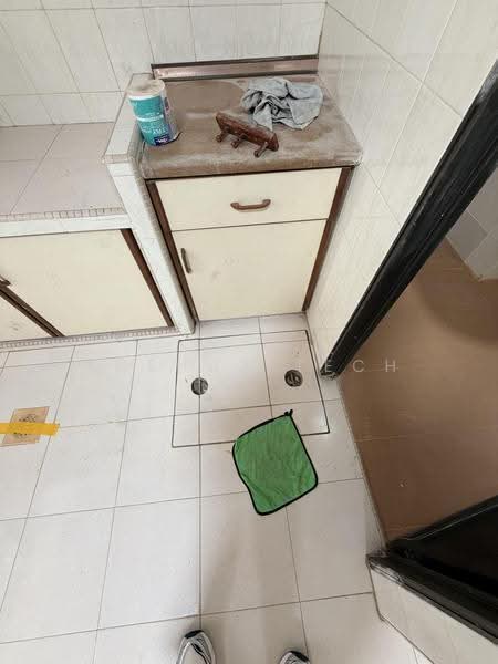 Hillview Garden Estate, Elizabeth Drive, 3 Bedrooms, 1,800 sqft, Terraced House For Sale, by Joshua Tech, 500243200 - Interior - PropertyGuru.com.sg
