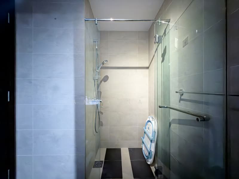 Parc Riviera, 103 West Coast Vale, Buona Vista / West Coast / Clementi New Town, 2 Bedrooms, 646 sqft, Condominium For Sale, by Amalina ., 500243214 - Master bathroom - PropertyGuru.com.sg
