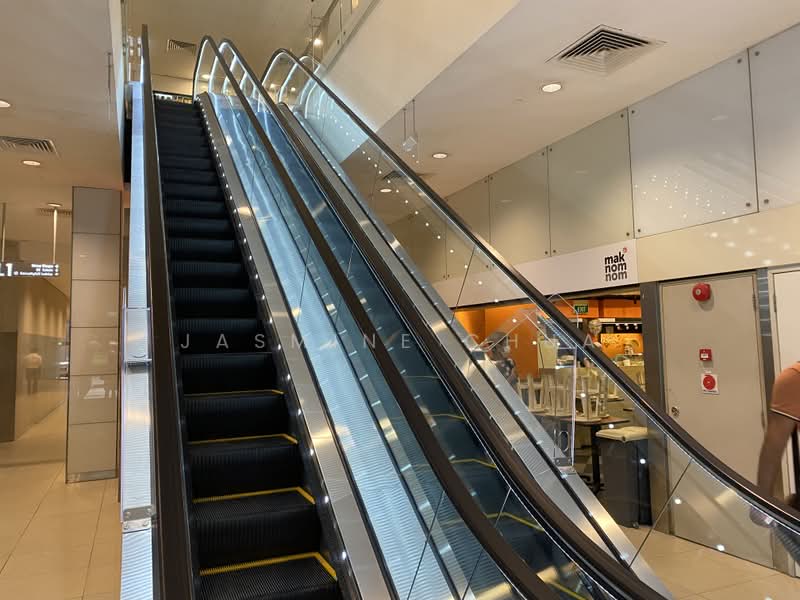 International Plaza, 10 Anson Road, Chinatown / Tanjong Pagar, 990 sqft, Office For Rent, by Jasmine Chua, 500243223 - Lobby - CommercialGuru.com.sg
