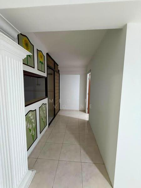 822 Jurong West Street 81, 822 Jurong West Street 81, 4 Bedrooms, 1,141 sqft, HDB Flat For Rent, by Megan Yvonne, 500243236 - Corridor - PropertyGuru.com.sg