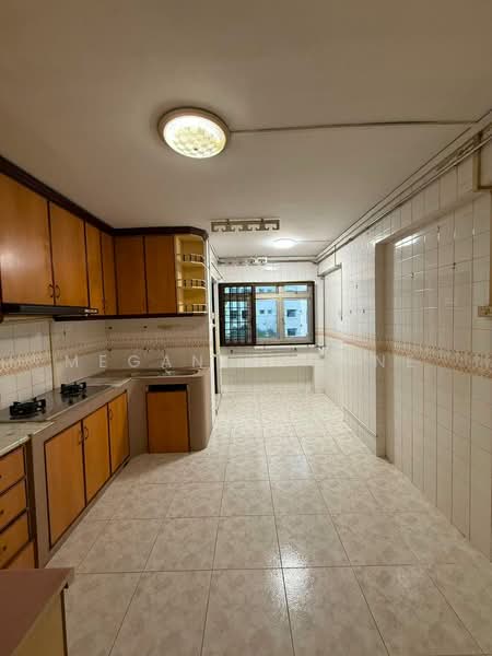 822 Jurong West Street 81, 822 Jurong West Street 81, 4 Bedrooms, 1,141 sqft, HDB Flat For Rent, by Megan Yvonne, 500243236 - Kitchen - PropertyGuru.com.sg