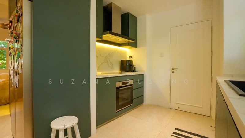 Hollandswood Court, 3 Holland Park, Tanglin / Holland / Bukit Timah, 4 Bedrooms, 2,131 sqft, Apartment For Sale, by Suzana Sulong, 500243239 - Kitchen - PropertyGuru.com.sg