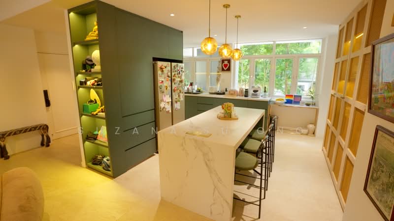 Hollandswood Court, 3 Holland Park, Tanglin / Holland / Bukit Timah, 4 Bedrooms, 2,131 sqft, Apartment For Sale, by Suzana Sulong, 500243239 - Kitchen Island - PropertyGuru.com.sg