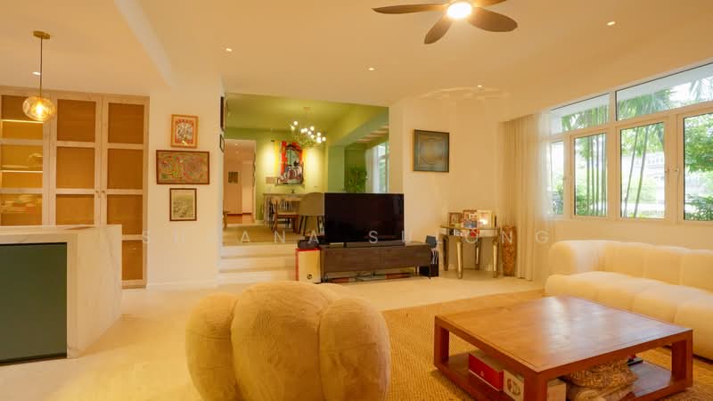 Hollandswood Court, 3 Holland Park, Tanglin / Holland / Bukit Timah, 4 Bedrooms, 2,131 sqft, Apartment For Sale, by Suzana Sulong, 500243239 - Living Room - PropertyGuru.com.sg