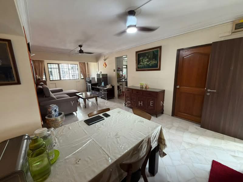 491G Tampines Street 45, 491G Tampines Street 45, 4 Bedrooms, 1,335 sqft, HDB Flat For Sale, by Yang Chen, 500243248 - Dining area living Room - PropertyGuru.com.sg